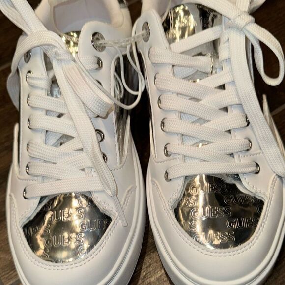 Guess Wgerics2 Women's Tennis Shoes Nwt sz 9.5 - Picture 15 of 16